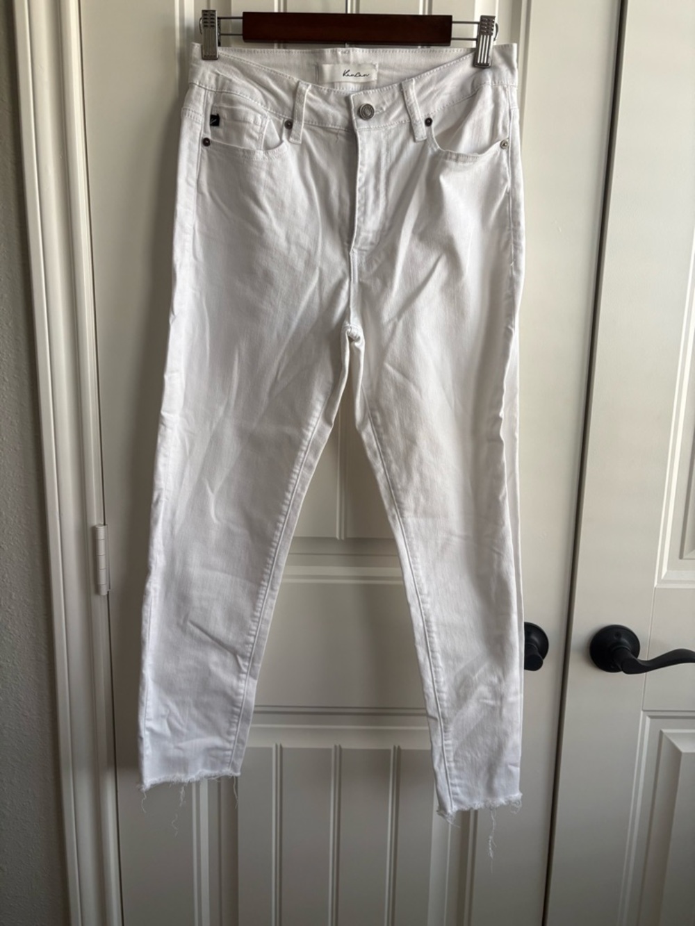KanCan White Skinny Jeans with Frayed Hem - Picture 2 of 6
